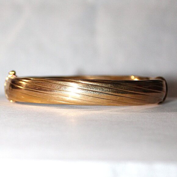 Veronese Gold Tone Sterling Silver Hollow Bangle Bracelet 20 Grams - Picture 6 of 8